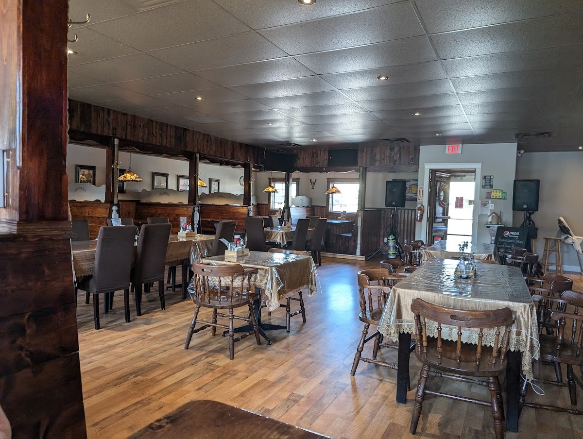 The Admirals Galley And Keg Photos 2